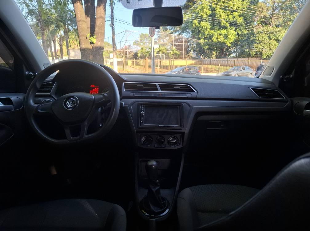 VOLKSWAGEN Voyage - Foto