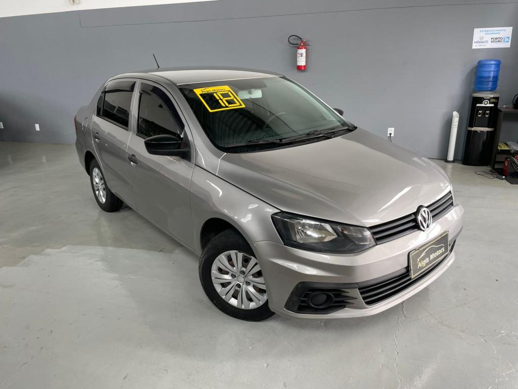 VOLKSWAGEN Voyage - Foto