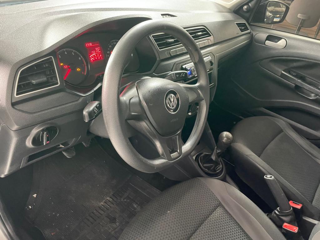 VOLKSWAGEN Voyage - Foto