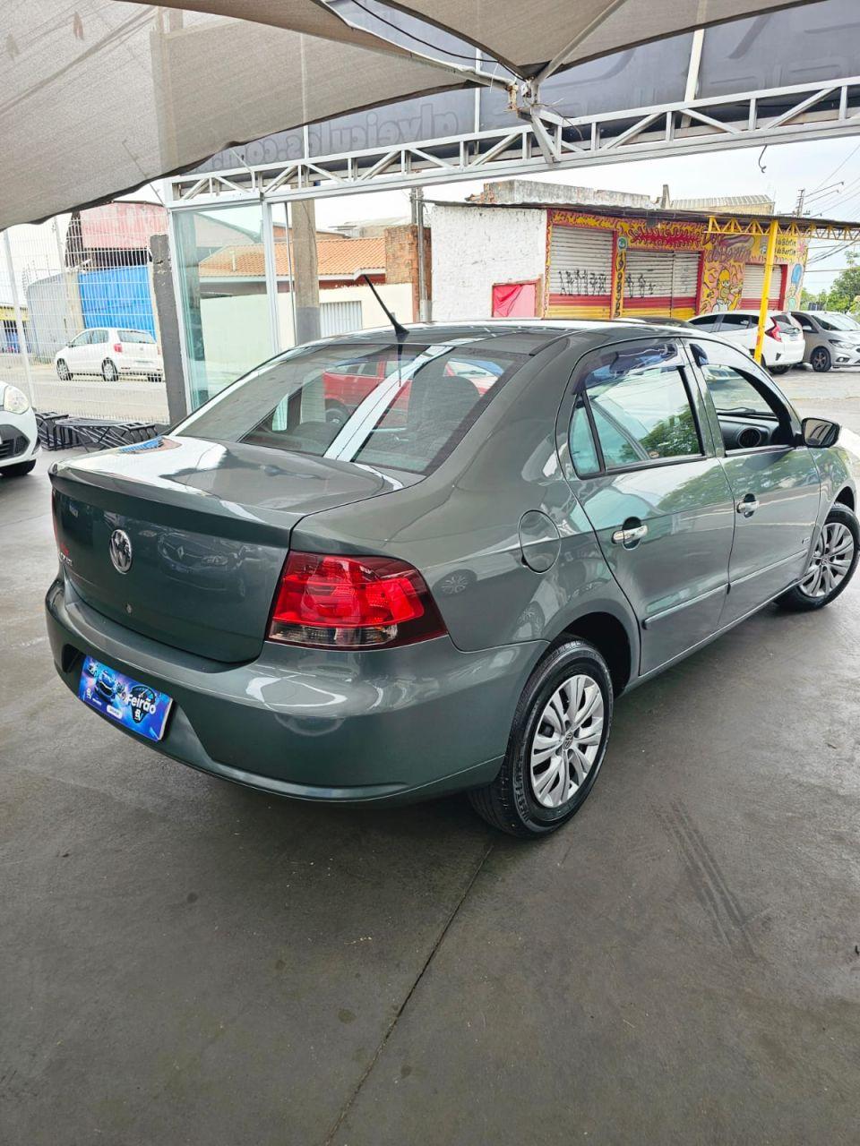 VOLKSWAGEN Voyage - Foto