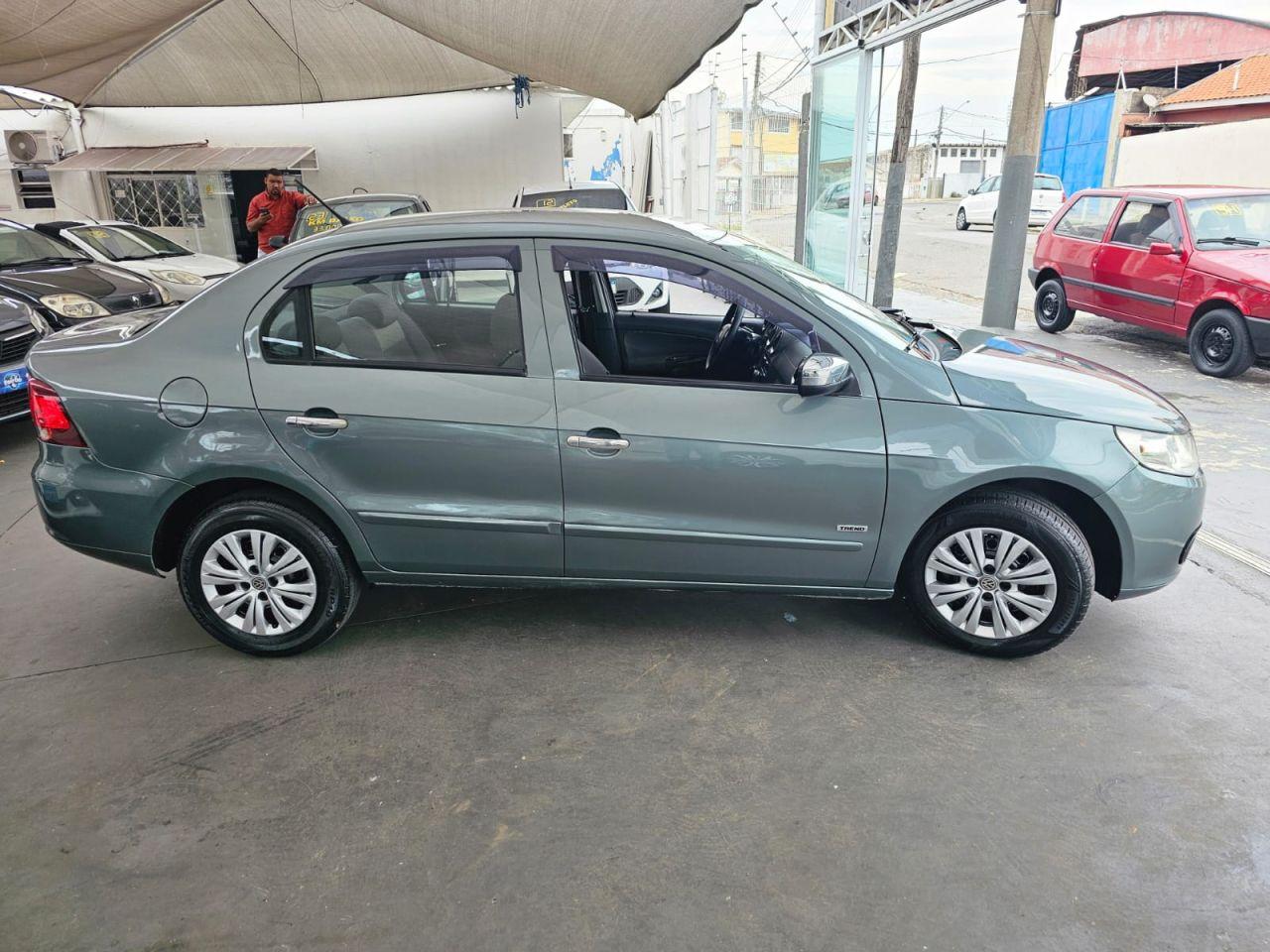 VOLKSWAGEN Voyage - Foto