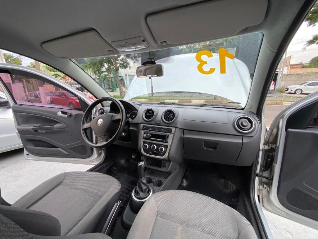 VOLKSWAGEN Voyage - Foto