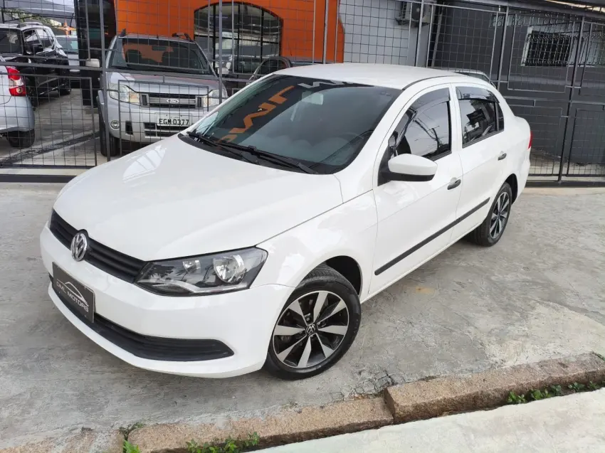 VOLKSWAGEN Voyage - Foto