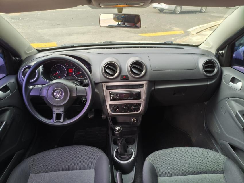 VOLKSWAGEN Voyage - Foto