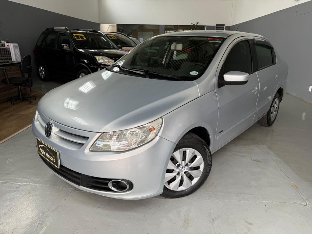 VOLKSWAGEN Voyage - Foto