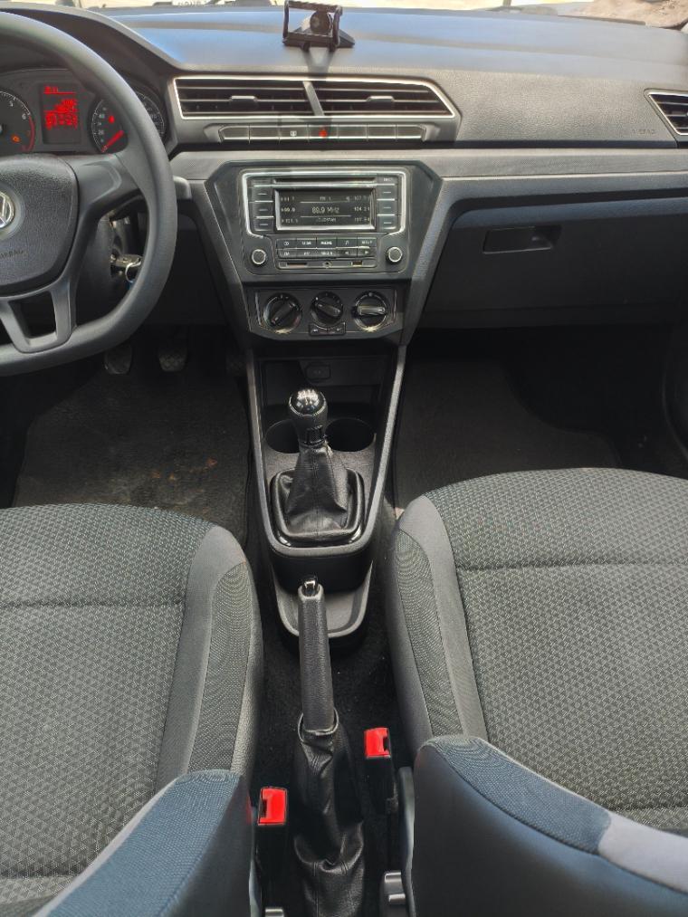 VOLKSWAGEN Voyage - Foto