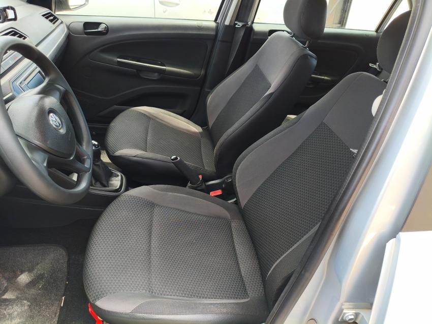 VOLKSWAGEN Voyage - Foto