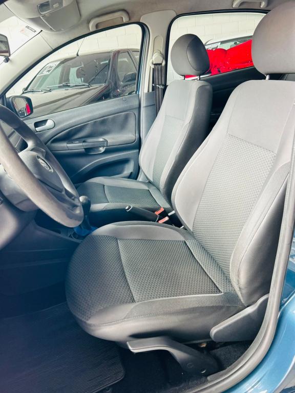 VOLKSWAGEN Voyage - Foto