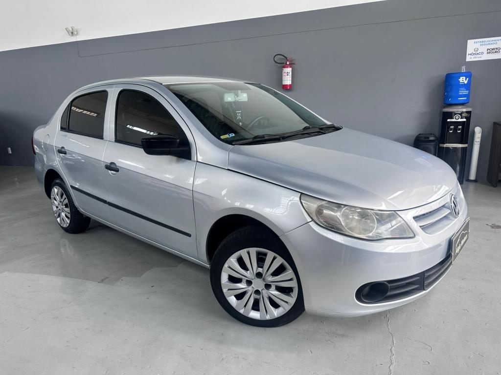 VOLKSWAGEN Voyage - Foto