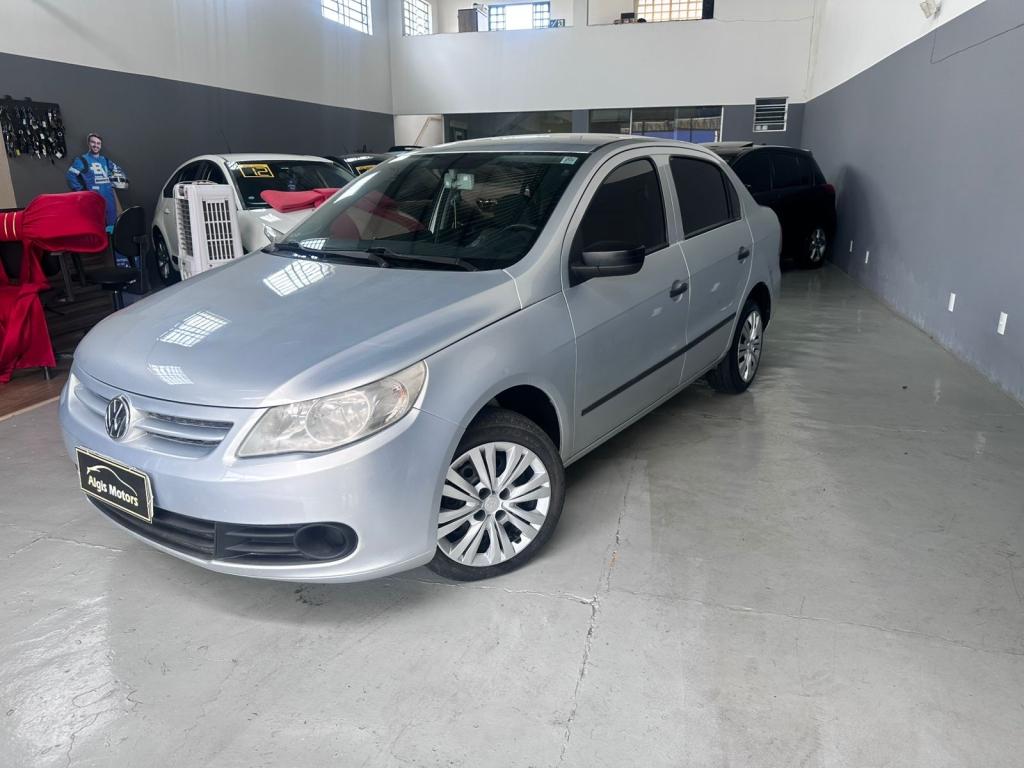 VOLKSWAGEN Voyage - Foto