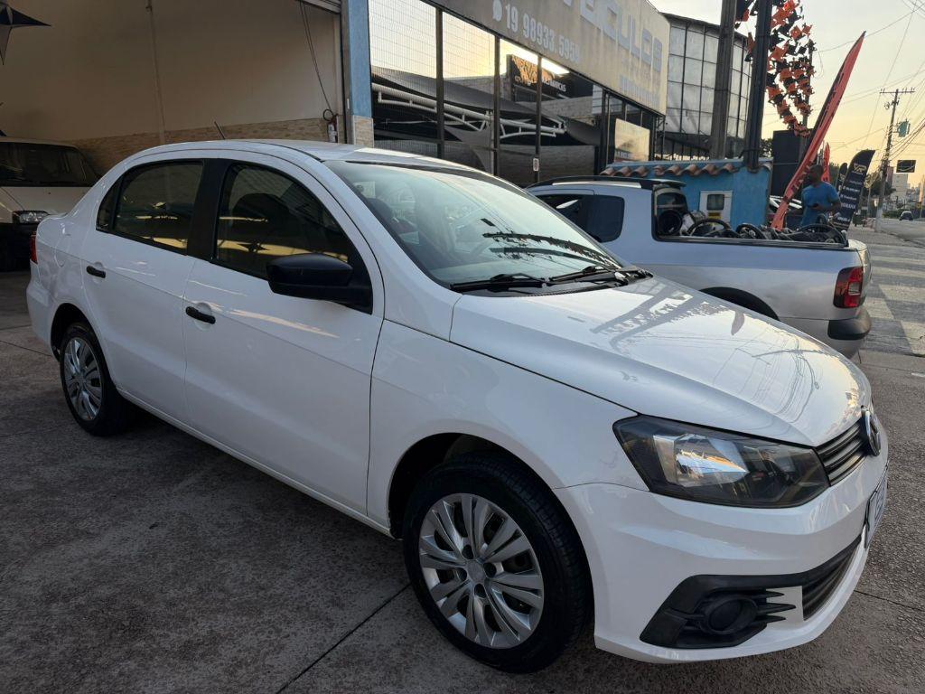 VOLKSWAGEN Voyage - Foto