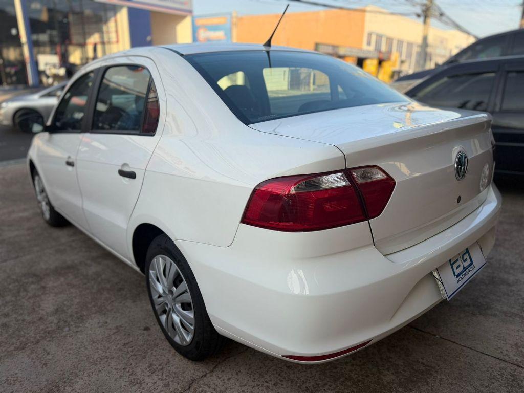 VOLKSWAGEN Voyage - Foto