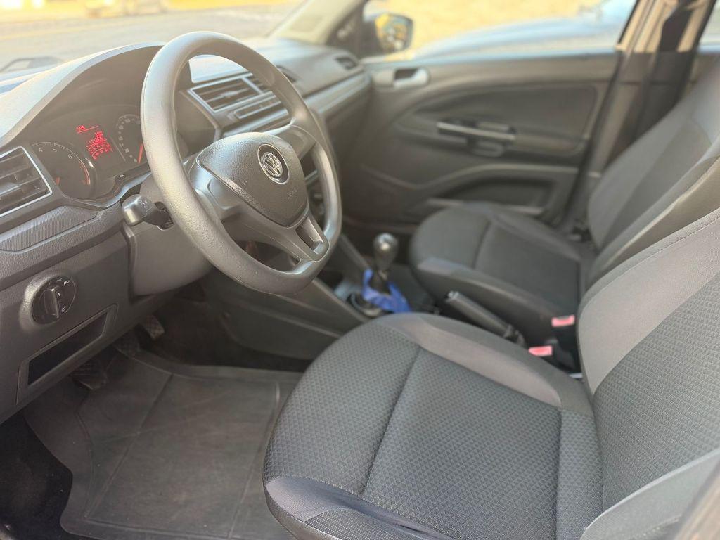 VOLKSWAGEN Voyage - Foto