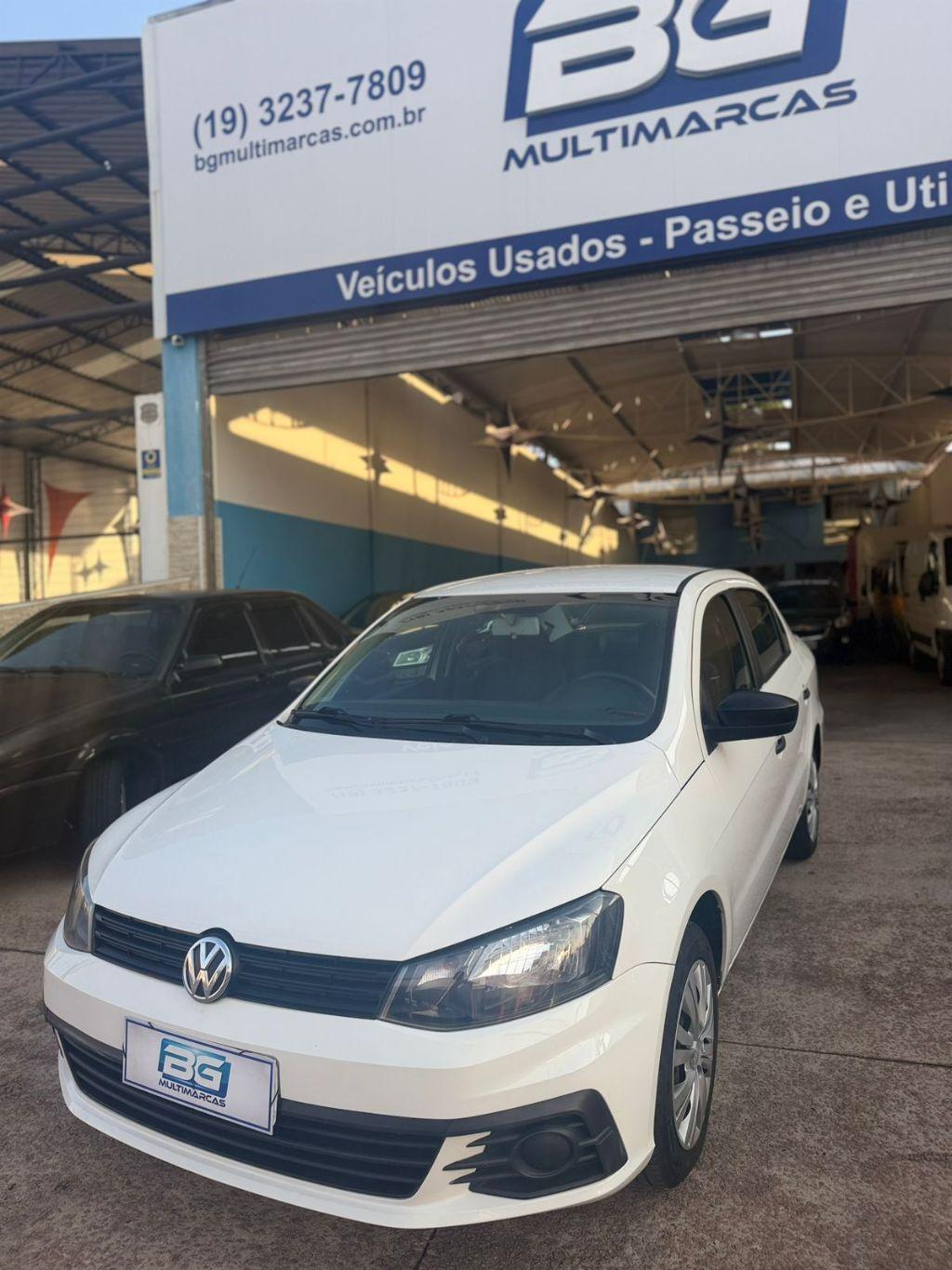 VOLKSWAGEN Voyage - Foto
