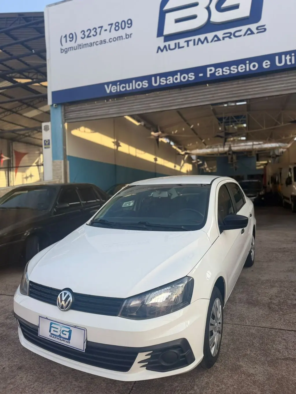 VOLKSWAGEN Voyage - Foto
