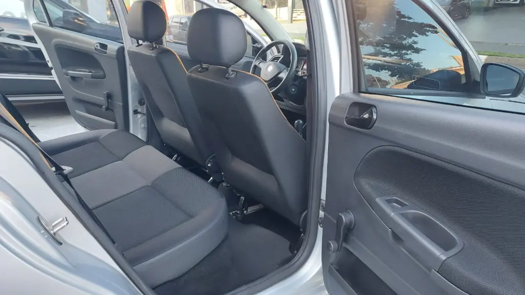 VOLKSWAGEN Voyage - Foto