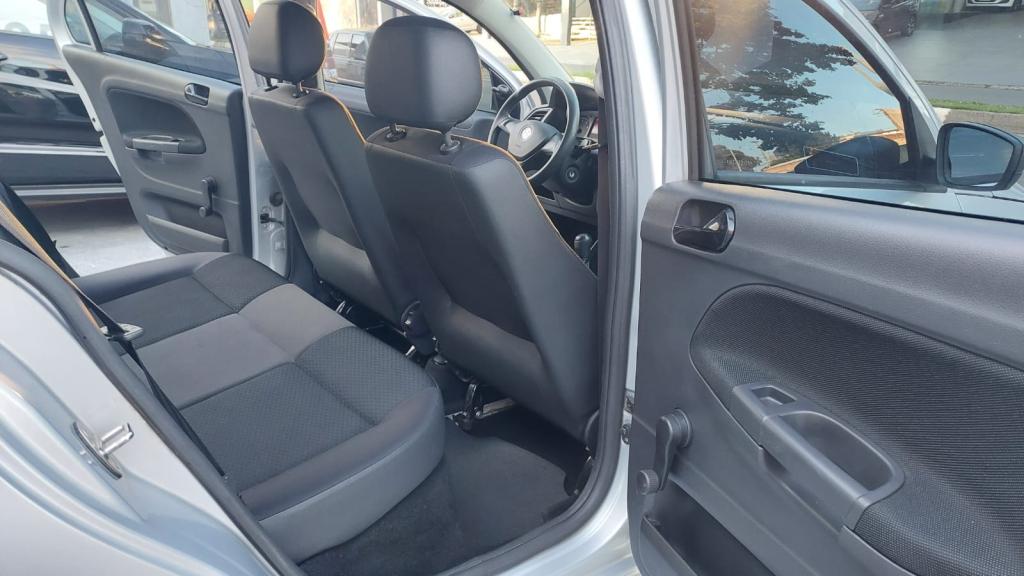VOLKSWAGEN Voyage - Foto