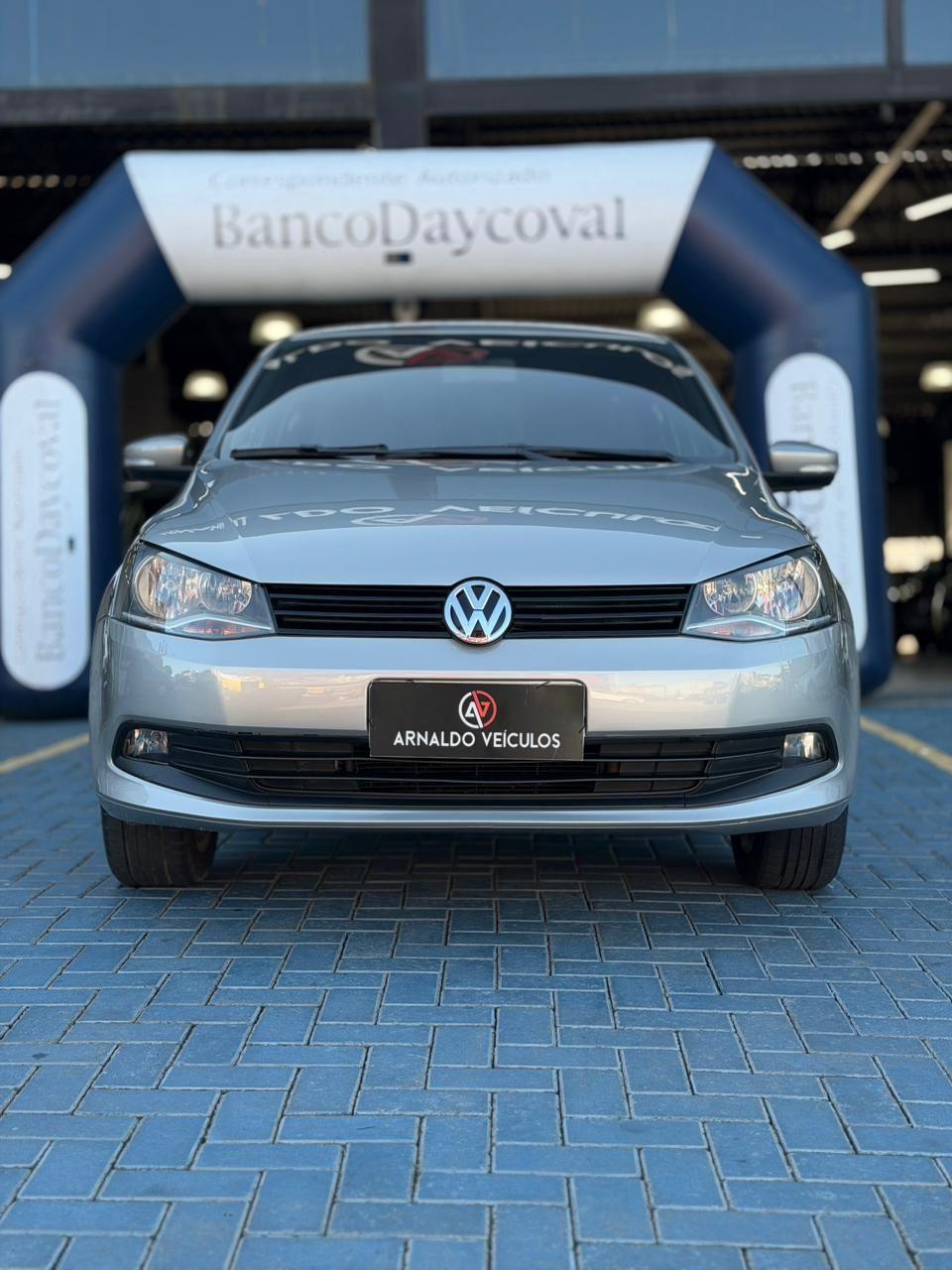 VOLKSWAGEN Voyage - Foto