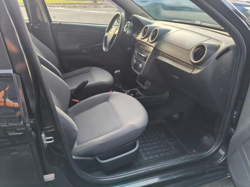 VOLKSWAGEN Voyage - Foto