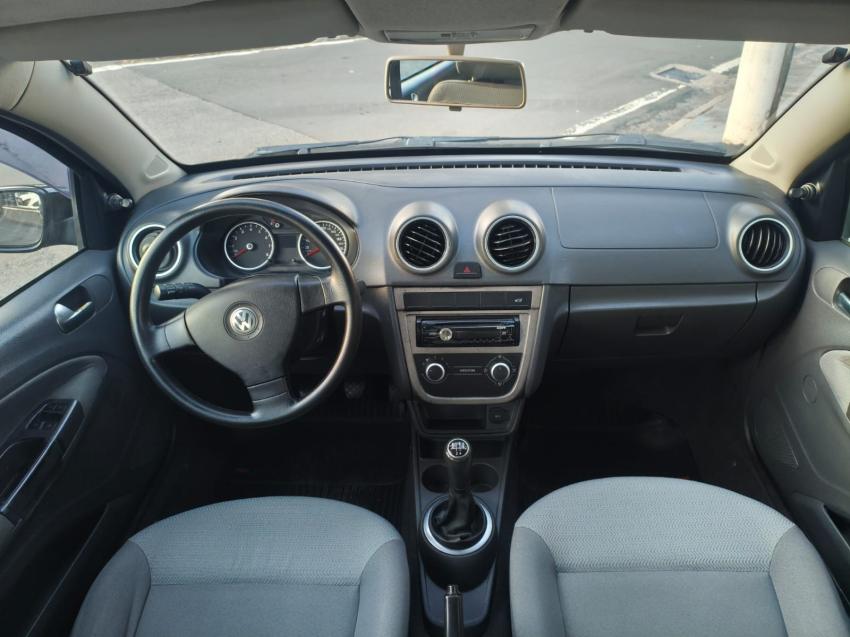VOLKSWAGEN Voyage - Foto