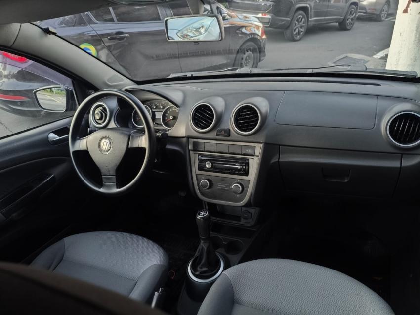 VOLKSWAGEN Voyage - Foto