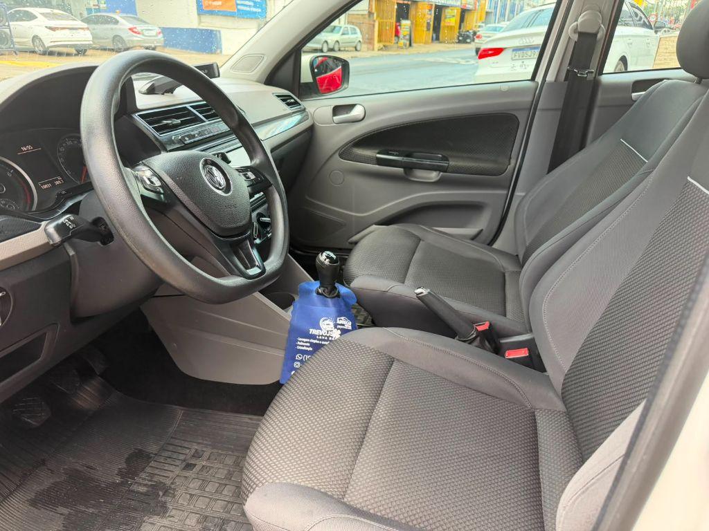 VOLKSWAGEN Voyage - Foto