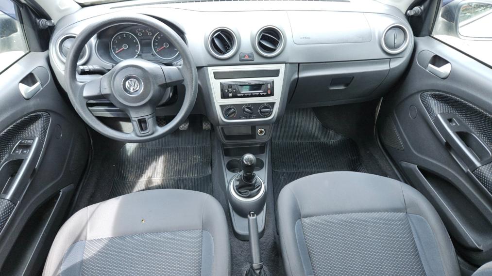 VOLKSWAGEN Voyage - Foto