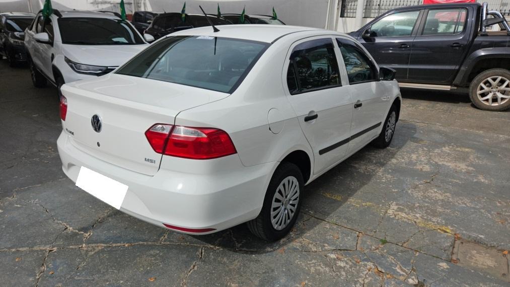 VOLKSWAGEN Voyage - Foto