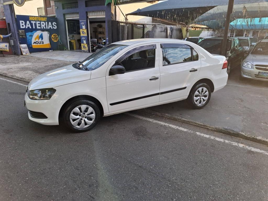 VOLKSWAGEN Voyage - Foto