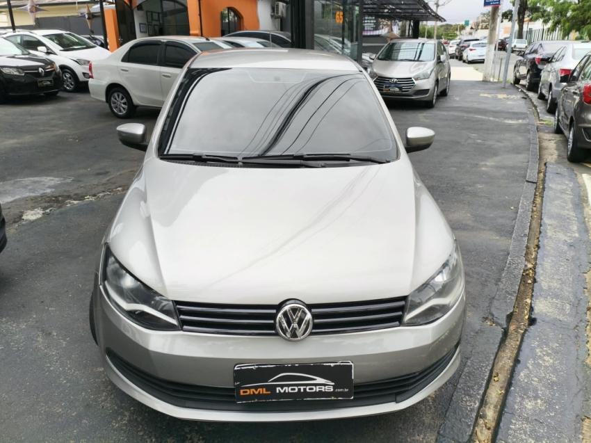 VOLKSWAGEN Voyage - Foto