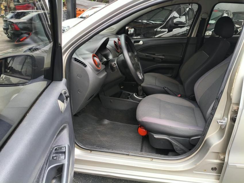 VOLKSWAGEN Voyage - Foto