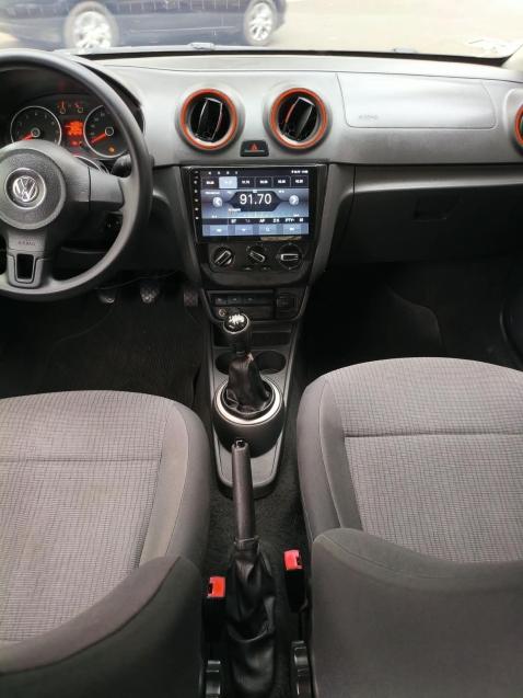 VOLKSWAGEN Voyage - Foto
