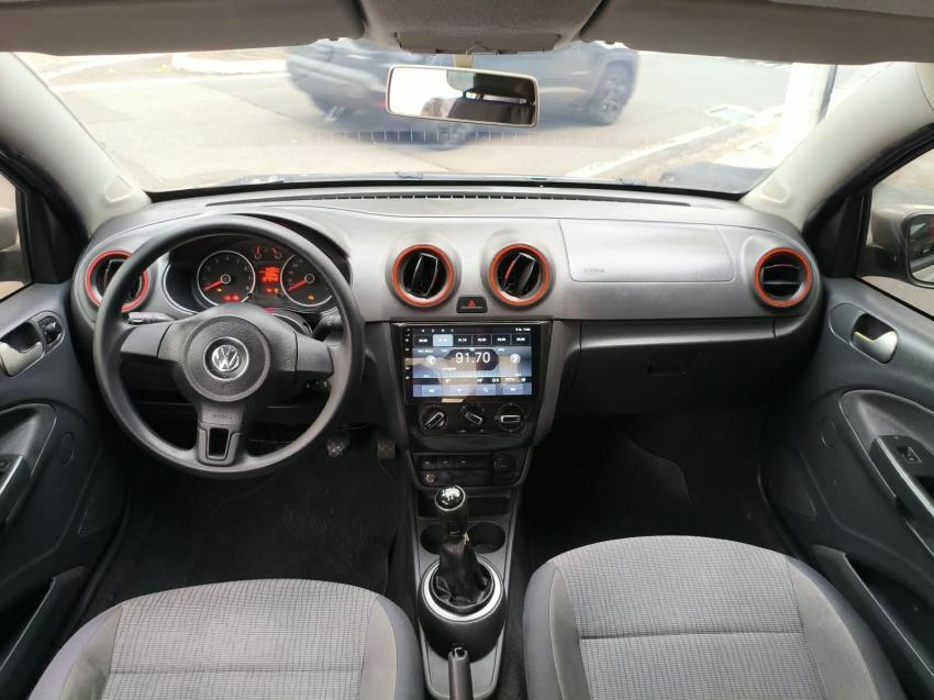 VOLKSWAGEN Voyage - Foto