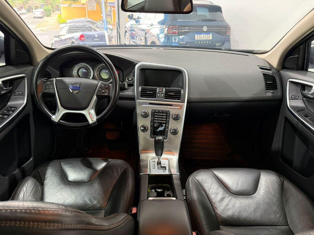 VOLVO XC60 - Foto