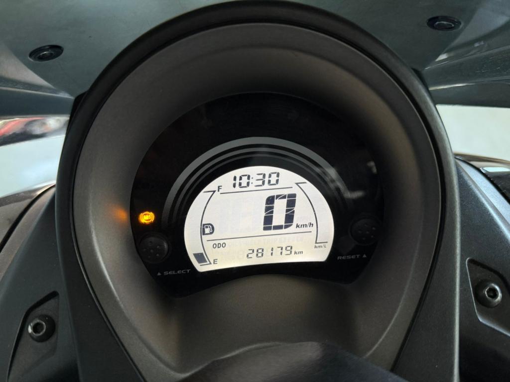 YAMAHA NMax 160 - Foto