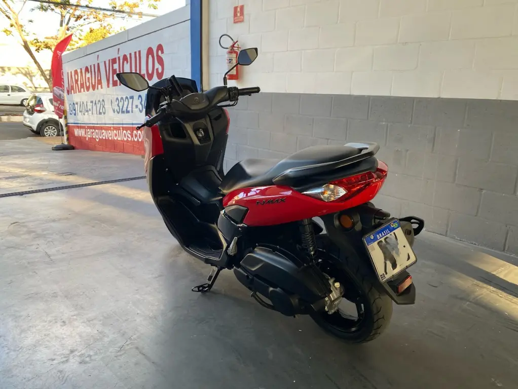 YAMAHA NMax 160 - Foto