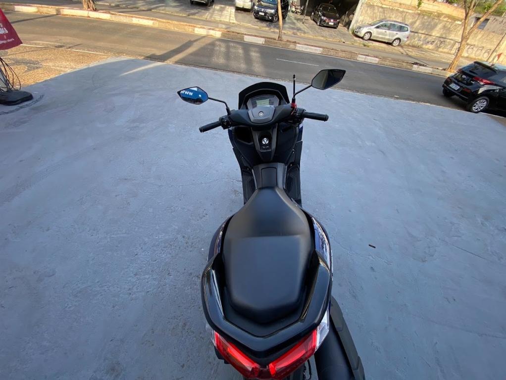 YAMAHA NMax 160 - Foto