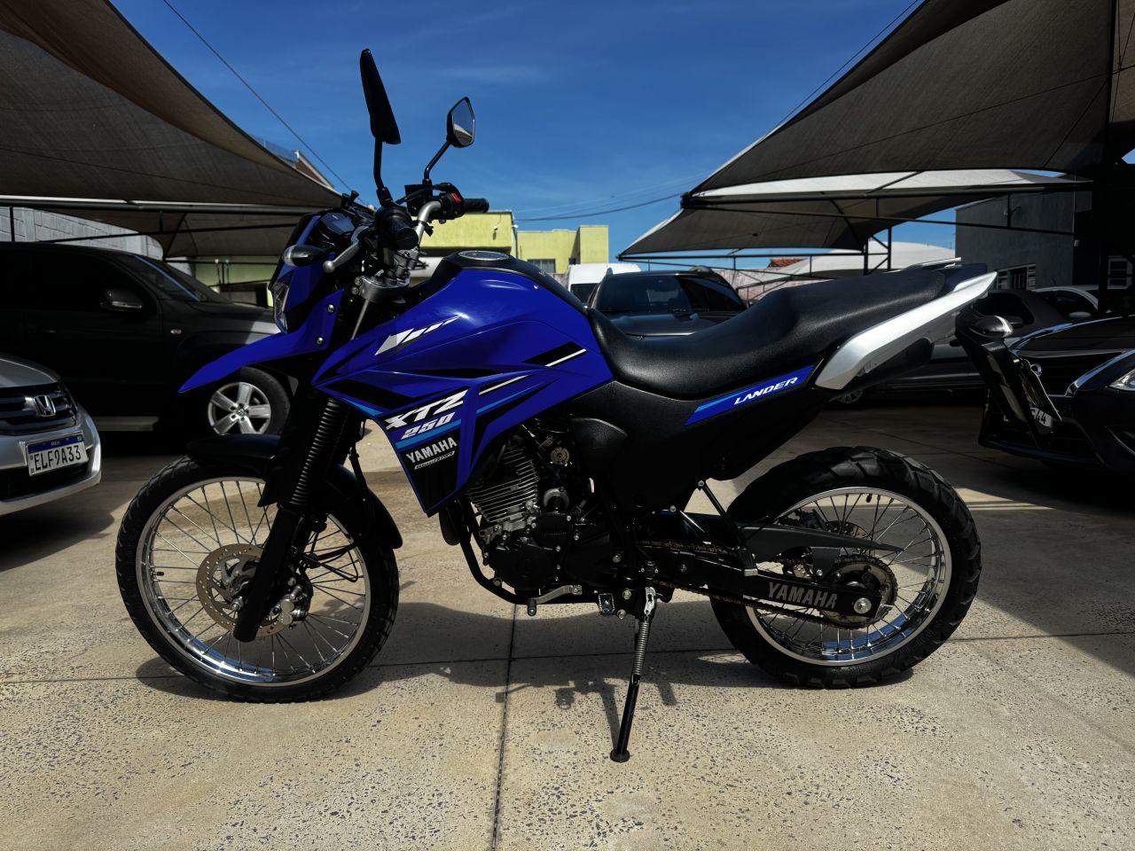 YAMAHA XTZ 250 - Foto