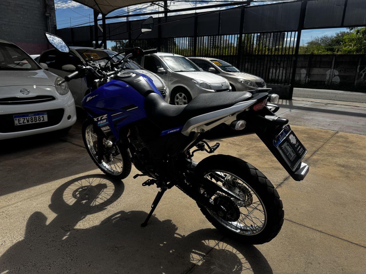 YAMAHA XTZ 250 - Foto