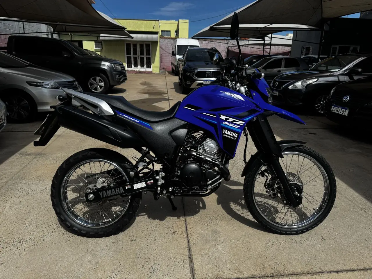 YAMAHA XTZ 250 - Foto