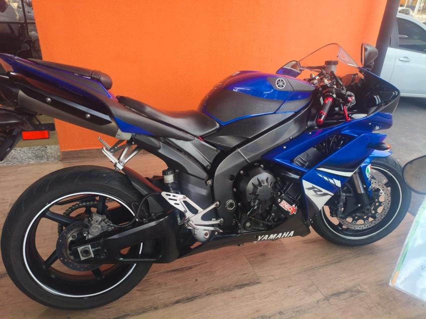YAMAHA YZF R1 1000 - Foto