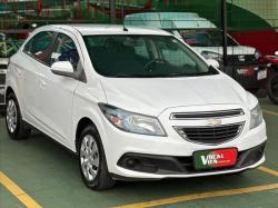 CHEVROLET Onix Hatch 1.4 4P FLEX LT CHEVROLET Onix Hatch 1.4 4P FLEX LT