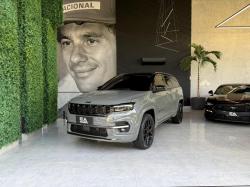 JEEP Commander 2.0 16V 4P HURRICANE 4 TURBO BLACKHAWK AUTOMÁTICO AT9