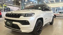 JEEP Compass 2.0 16V 4P HURRICANE 4 TURBO BLACKHAWK AUTOM�TICO AT9