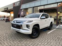 MITSUBISHI L 200 Triton 2.4 16V SPORT HPE 4X4 CABINE DUPLA TURBO DIESEL AUTOM�TICO