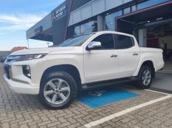 MITSUBISHI L 200 Triton 2.4 16V SPORT HPE 4X4 CABINE DUPLA TURBO DIESEL AUTOM�TICO