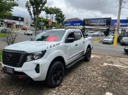 NISSAN Frontier 2.3 ATTACK CABINE DUPLA 4X4 BI-TURBO DIESEL AUTOM�TICO