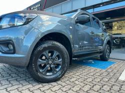NISSAN Frontier 2.3 ATTACK CABINE DUPLA 4X4 BI-TURBO DIESEL AUTOM�TICO