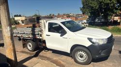 TOYOTA Hilux Caminhonete 2.8 4X4 DIESEL CABINE SIMPLES