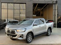 TOYOTA Hilux Caminhonete 2.8 16V SRV 4X4 DIESEL CABINE DUPLA AUTOMÁTICO